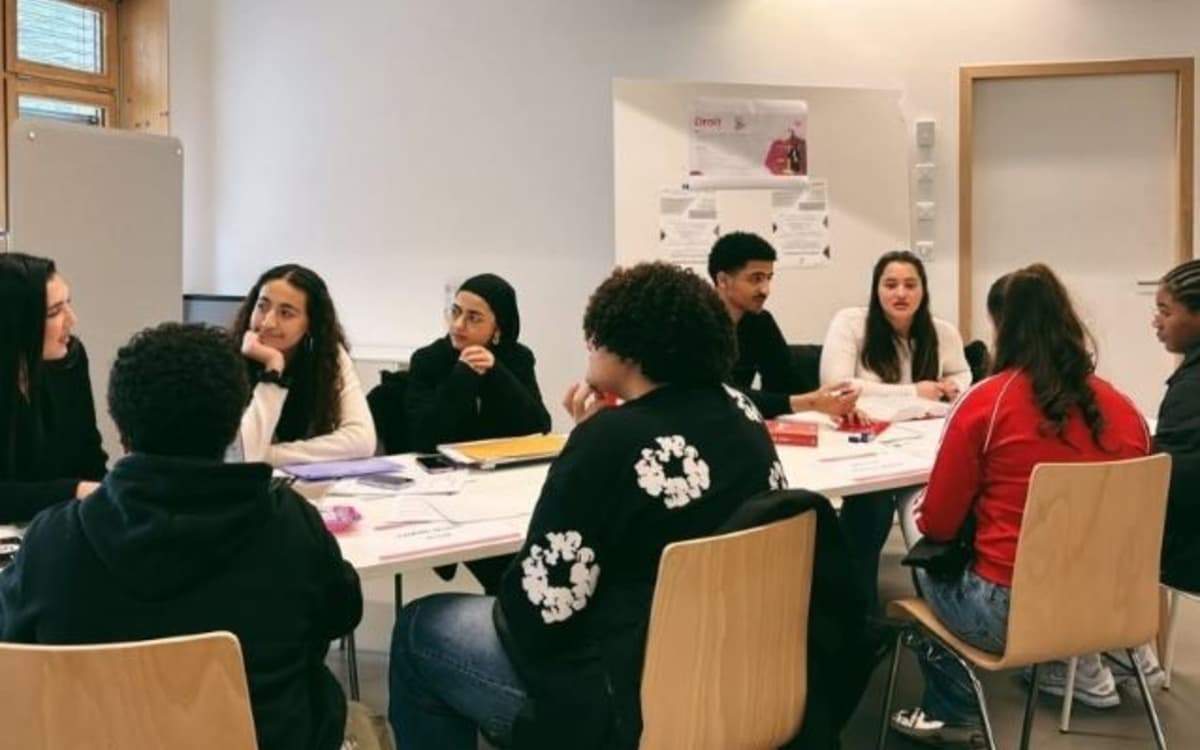 励志青年职业规划与升学指导展