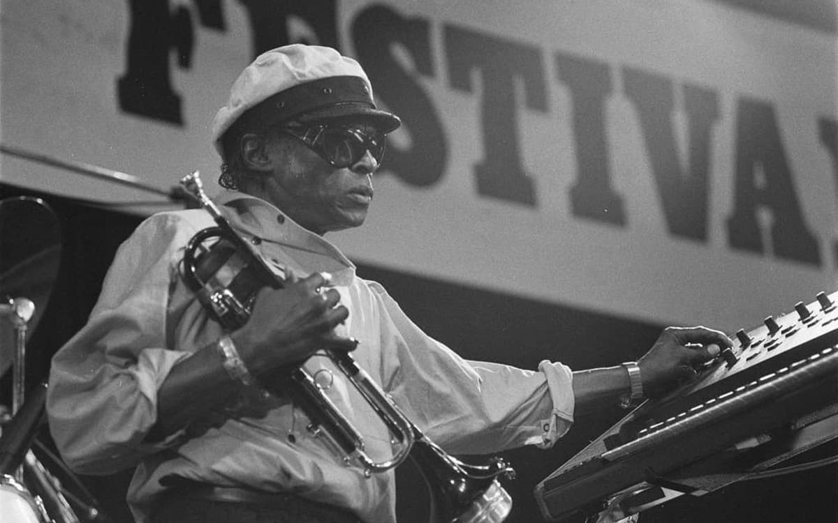 巴黎音乐图书馆：迈尔斯·戴维斯百年诞辰专题系列活动