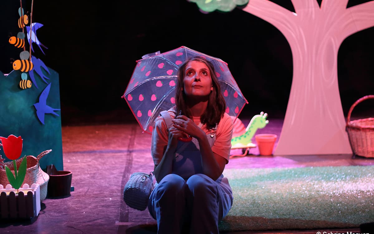 《蓬蓬苹果》：幼儿四季探索音乐剧