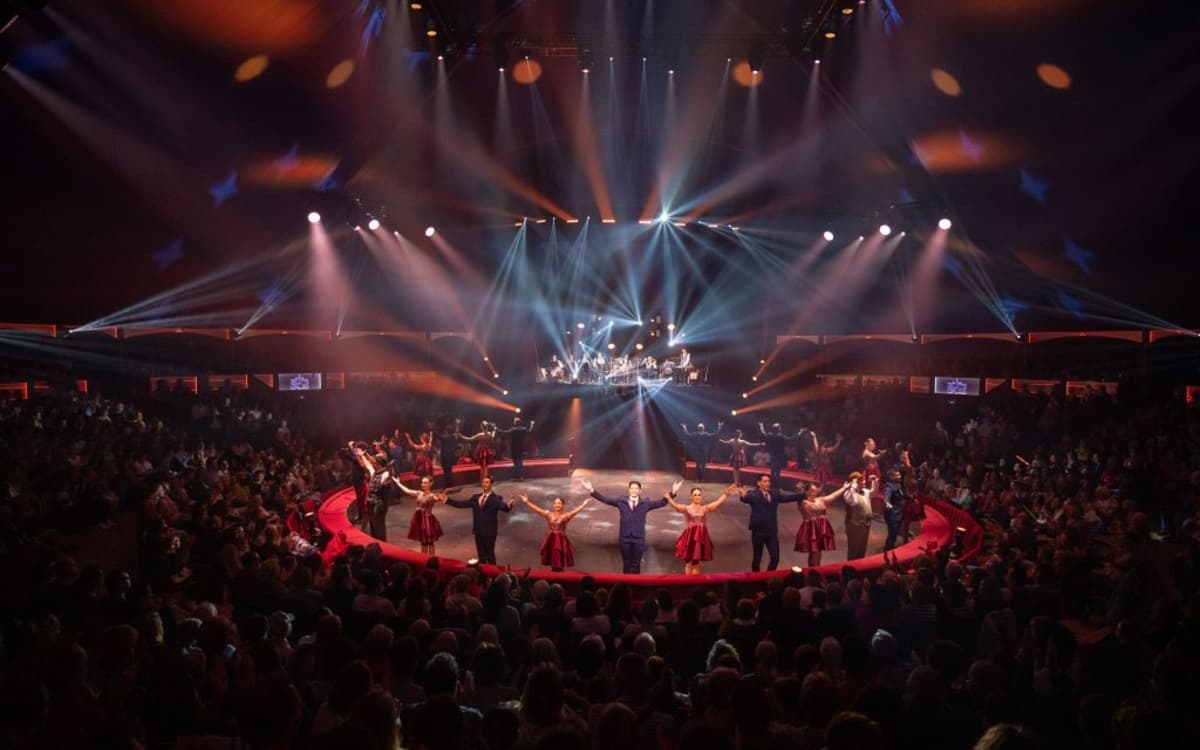 阿莱特·格鲁斯马戏团